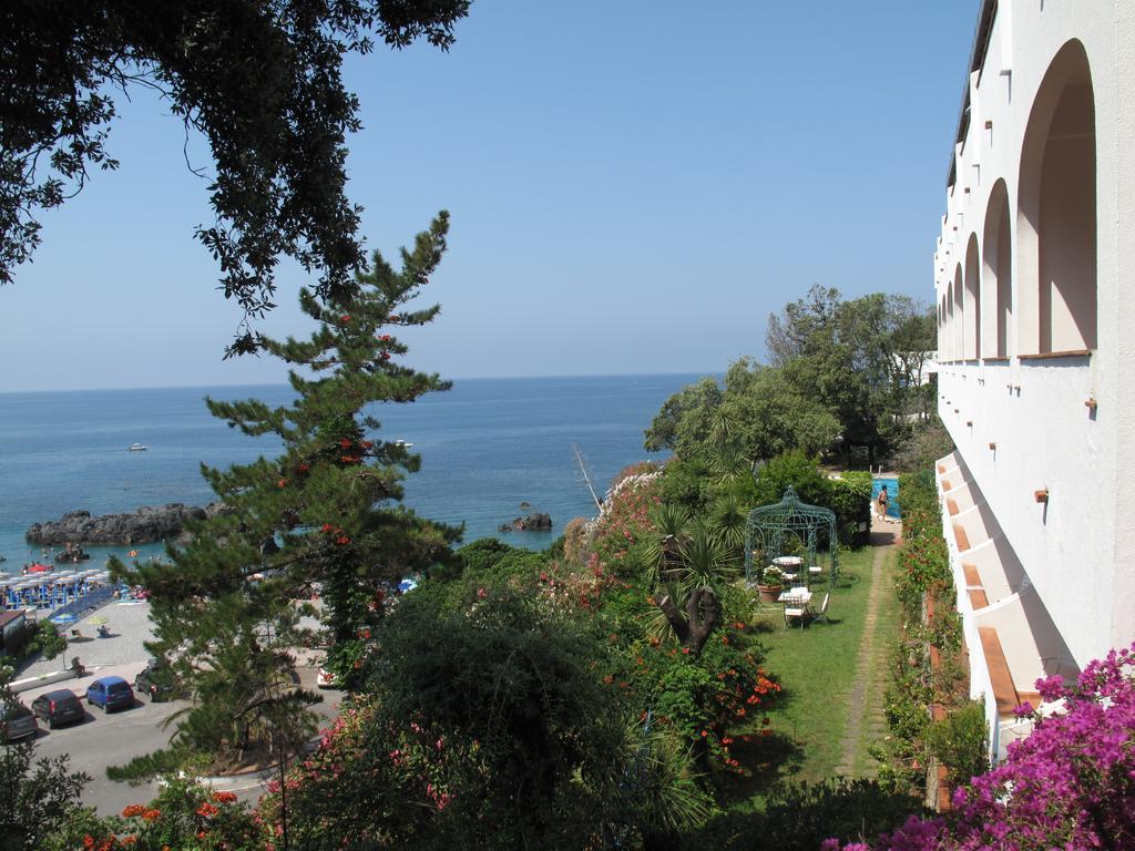 Grand Hotel De Rose สกาเลอา ภายนอก รูปภาพ