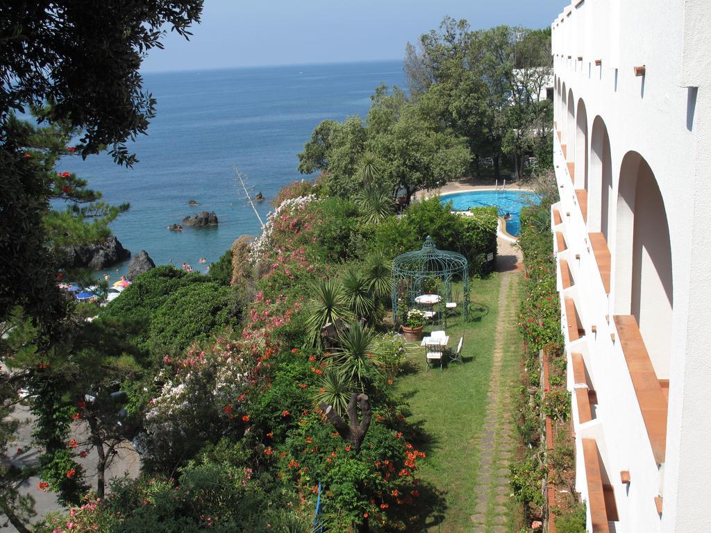 Grand Hotel De Rose สกาเลอา ภายนอก รูปภาพ